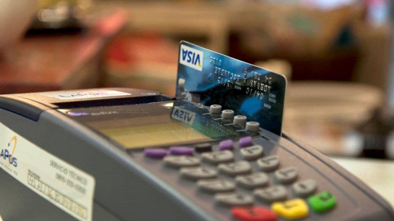 Posnet. Es obligatorio para los comercios pero la gente lo usa menos.