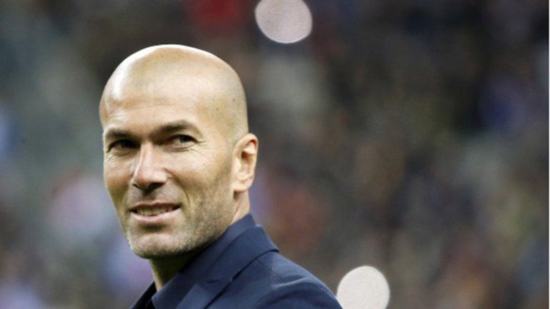 Zidane podría reemplazar al Rafa si se marcha.