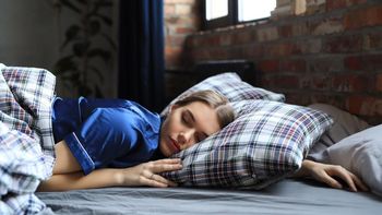 Un frasco con sal gruesa al lado de la cama: la recomendación positiva del Feng Shui para hacer por la noche Un frasco con sal gruesa al lado de la cama: la recomendación positiva del Feng Shui para hacer por la noche