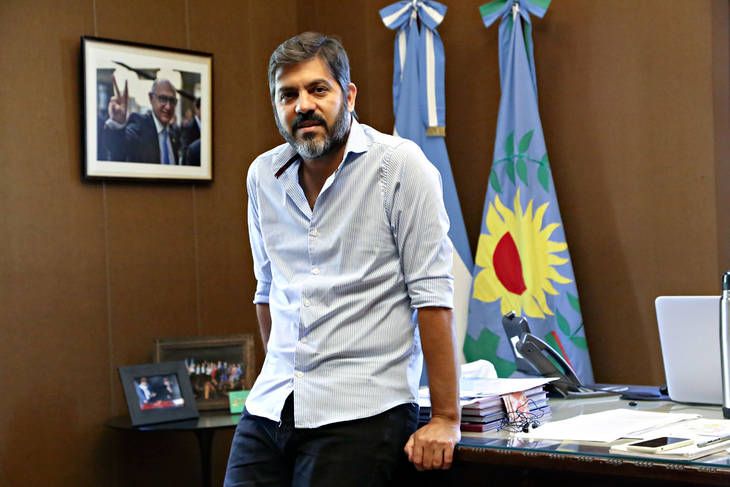 Bianco admitió que si no hay recursos nacionales la provincia evaluará “emitir una moneda propia. Bianco admitió que si no hay recursos nacionales la provincia evaluará “emitir una moneda propia.