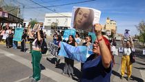 sigue la busqueda de azul semenenko, la trabajadora estatal de neuquen: no se fue por sus propios medios