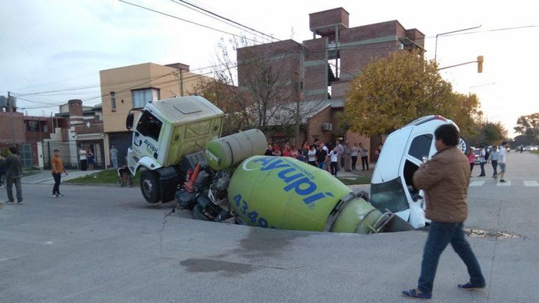 Uno de los conductores tuvo que ser trasladado a un hospital.