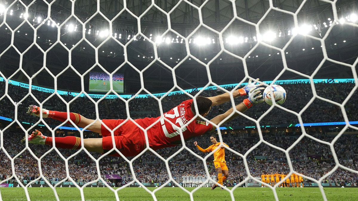 Reviví los penales de Argentina y Países Bajos en cuartos de final del Mundial thumbnail