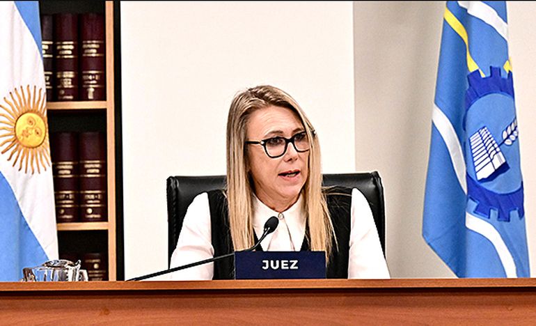 La jueza Karina Breckle anuló la probation acordada entre el defensor, la fiscalía de Estado y la Oficina Anticorrupción, decisión que luego fue ratificada por los camaristas. La jueza Karina Breckle anuló la probation acordada entre el defensor, la fiscalía de Estado y la Oficina Anticorrupción, decisión que luego fue ratificada por los camaristas.