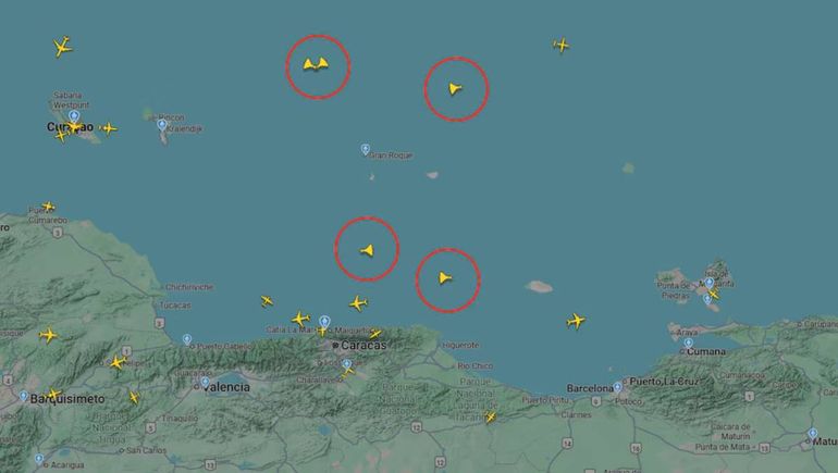 Aviones de combate de Estados Unidos vuelan frente a Venezuela en medio de una fuerte escalada de tensión