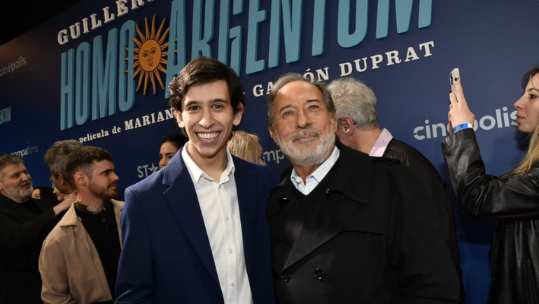 Bruno Rondini junto a Guillermo Francella en la avant premiere de Homo Argentum
