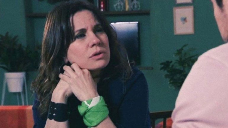 Pidieron censurar 100 días para enamorarse