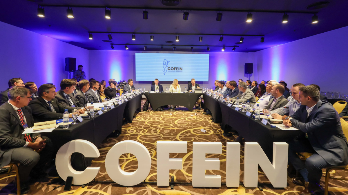 El sugestivo y heterogéneo armado de los intendentes más poderosos del país