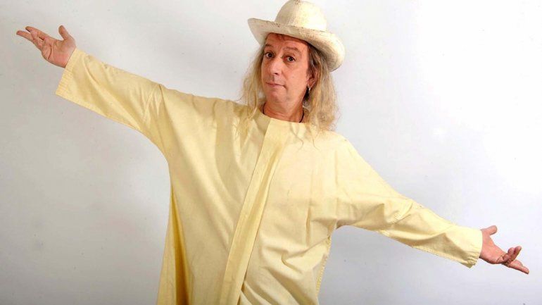 El programa de Capusotto se emite los domingos a las 22 por Canal 9. &nbsp;