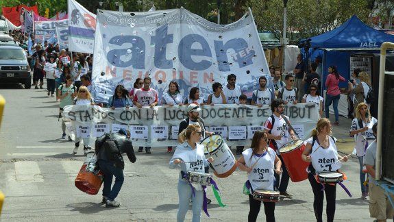 ATEN advierte que sin cláusula gatillo no inician las clases