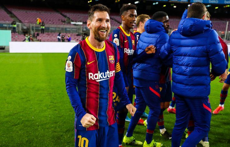 La chicana de Messi a dirigentes de Sevilla: Se van calentitos