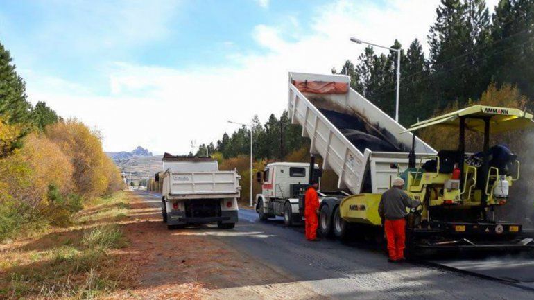 Se acabaron los saltos de los autos en la calle de ingreso a Chapelco