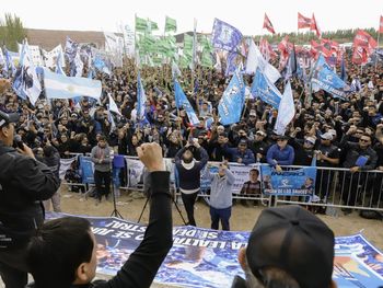 El Sindicato de Petroleros Privados lanzó un ultimátum a las cámaras empresariales.