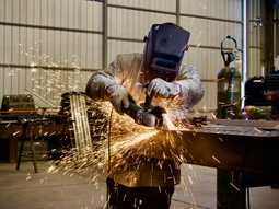 En Ferri abrieron cursos de oficios los vecinos. En Ferri abrieron cursos de oficios los vecinos.