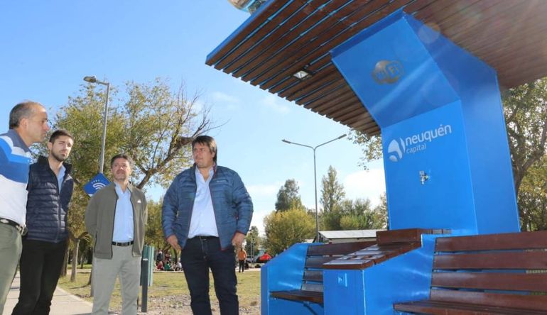Abrió la primera estación sustentable de energía solar en el balneario municipal Albino Cotro