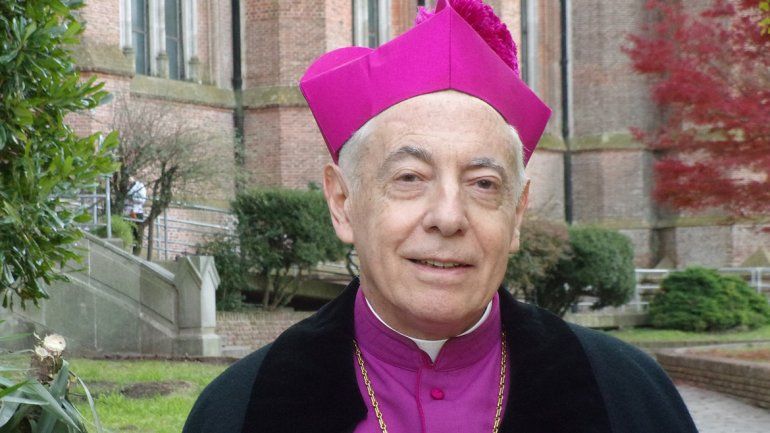 El polémico arzobispo de La Plata dio la orden para escuelas católicas.
