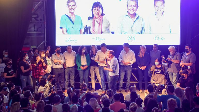 Actos y caravanas en el cierre de la campaña en Neuquén