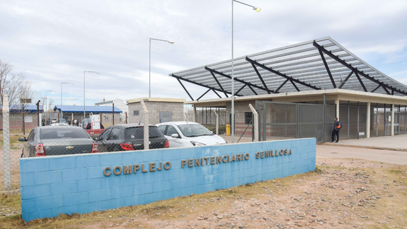 Complejo Penitenciario Federal de Senillosa: fuerte reclamo a Nación por la situación salarial de los agentes