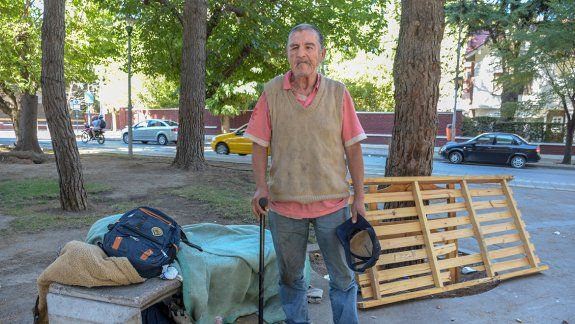 Le donaron una cama y sueña con poder armarla en su propia casa