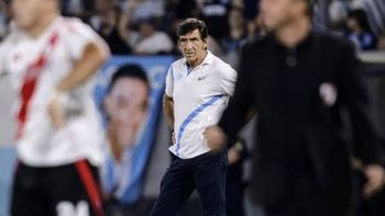 gustavo costas palpito el duelo ante river y le hizo un pedido insolito a maxi salas luego del escandalo gustavo costas palpito el duelo ante river y le hizo un pedido insolito a maxi salas luego del escandalo