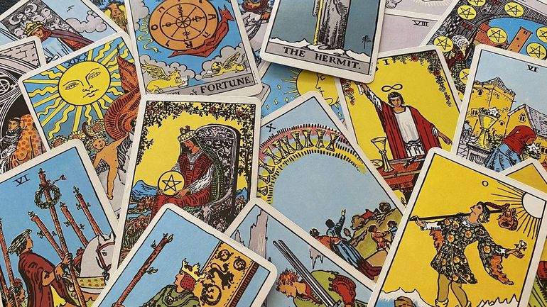 Qué dice el tarot de las medidas económicas: Año de energías pesadas