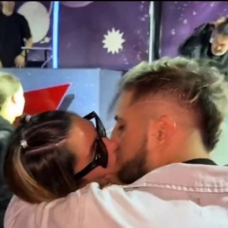 El beso entre Catalina de Gran Hermano y Damián El beso entre Catalina de Gran Hermano y Damián