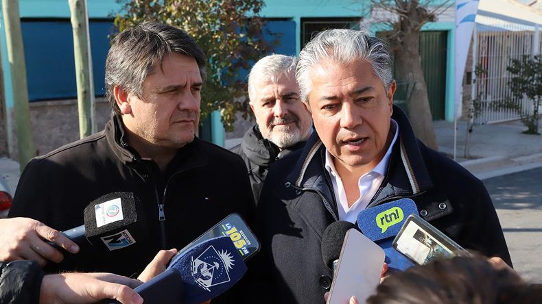 Figueroa defendió la boleta única de papel: Muchos que iban de vagón de cola estuvieron años en el Senado