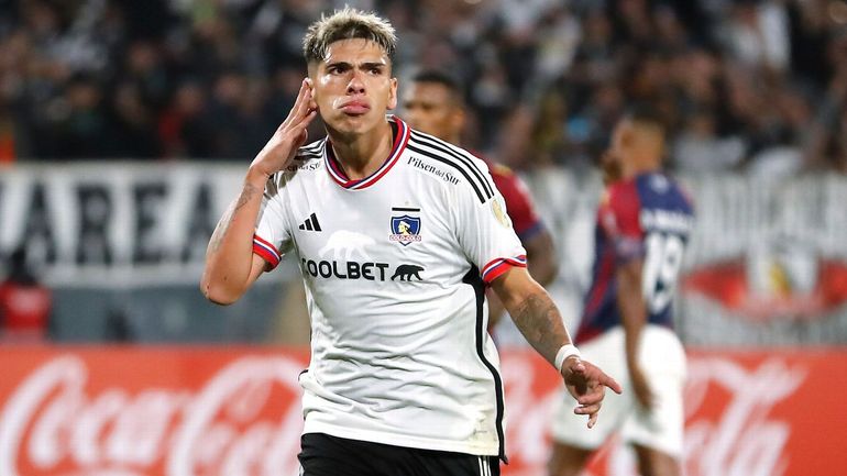 Carlos Palacios fue a préstamo a Colo Colo con opción de compra por el 50% de su pase. Carlos Palacios fue a préstamo a Colo Colo con opción de compra por el 50% de su pase.