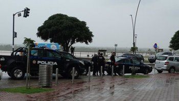 detuvieron a una pareja por romper la cuarentena con una fiesta detuvieron a una pareja por romper la cuarentena con una fiesta