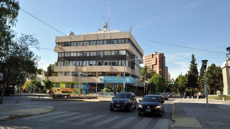 Pechi promueve dos reelecciones para el intendente