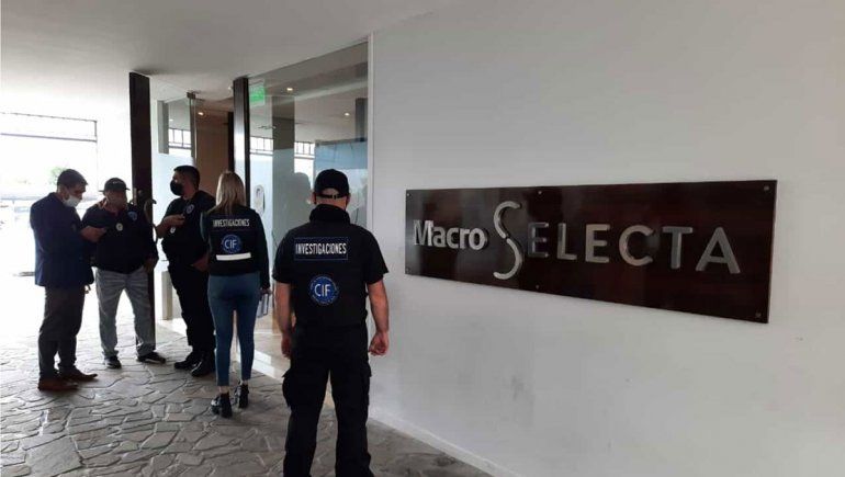 Un comisario se robó casi U$S300.000 de una causa