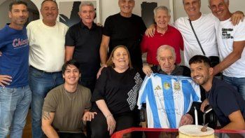 la devastadora revelacion de burruchaga acerca de las visitas grupales al dr. bilardo la devastadora revelacion de burruchaga acerca de las visitas grupales al dr. bilardo