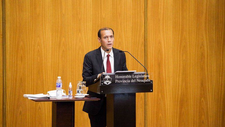 El gobernador durante la apertura de sesiones en la Legislatura. 