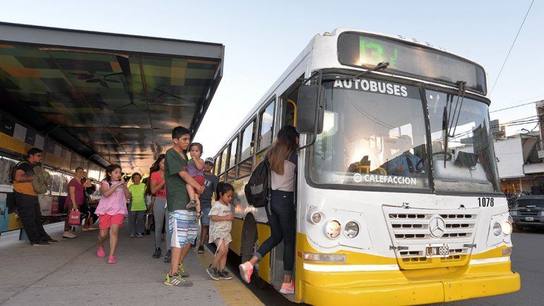 Trabajo dictó conciliación obligatoria y mañana habrá colectivos