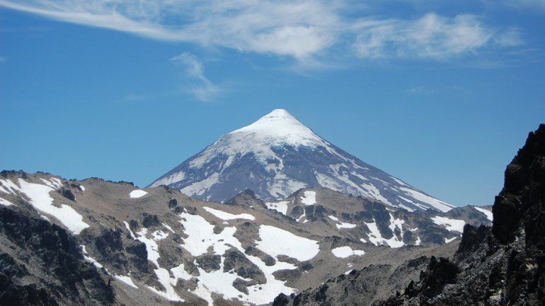 Dos jóvenes se perdieron en el lado chileno del Lanín