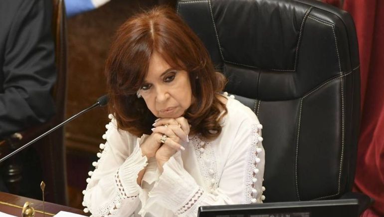 Se confirmó la condena a 6 años de prisión y la inhabilitación para ejercer cargos públicos a Cristina Kirchner.