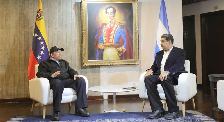 Daniel Ortega y el venezolano Nicolás Maduro, su aliado regional