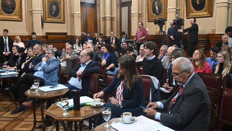 Tras recibir media sanción, los proyectos se tratarán en el Senado en una sesión importante. Tras recibir media sanción, los proyectos se tratarán en el Senado en una sesión importante.