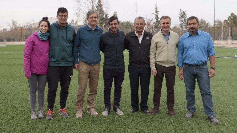 Quiroga y sus funcionarios visitaron la obra.