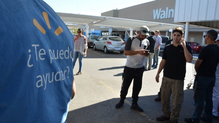 La explicación de Walmart por los 30 despidos