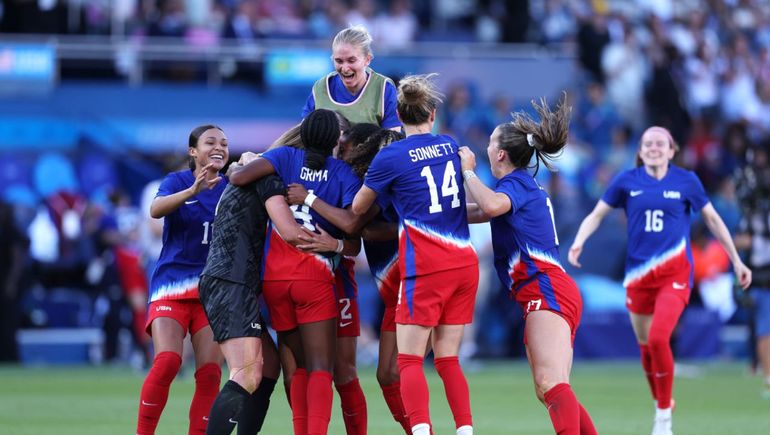 Estados Unidos venció a Brasil y se llevó la medalla de oro en el fútbol femenino