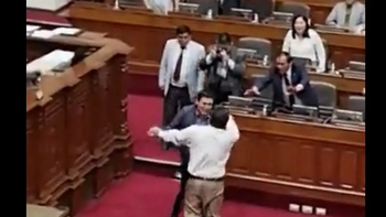 suspenden una sesion en el congreso de peru porque los legisladores se agarraron a pinas suspenden una sesion en el congreso de peru porque los legisladores se agarraron a pinas