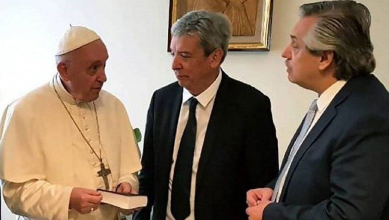 El Vaticano confirmó que el Papa recibirá a Alberto