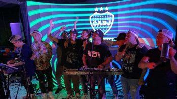 tevez canto y bailo en una fiesta sin protocolos y desato otro escandalo tevez canto y bailo en una fiesta sin protocolos y desato otro escandalo