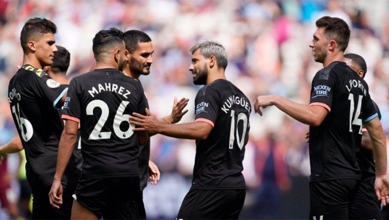 El City debutó en la Premier League con goleada y festejo del Kun