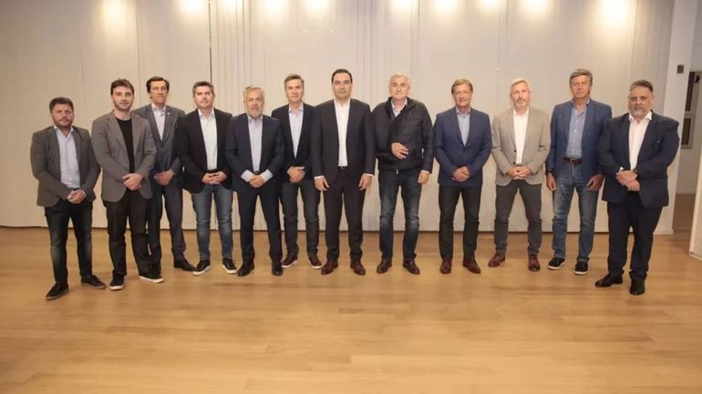Los diez gobernadores de Juntos por el Cambio buscaran fortalecer la coalición tras el polémico acuerdo entre Patricia Bullrich y Javier Milei.