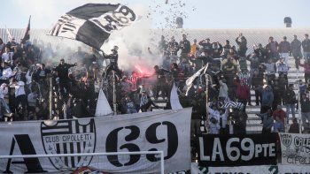 sancionaron al club cipolletti por el uso de pirotecnia sancionaron al club cipolletti por el uso de pirotecnia