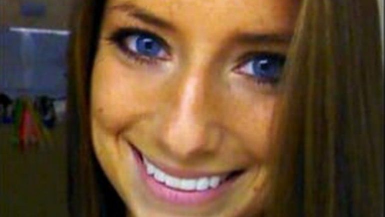 Dos de los chicos abusados por la docente tienen 17 años y el otro 16. La propia escuela hizo la denuncia.