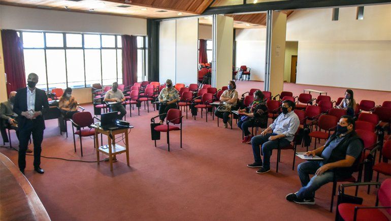 Tras el reclamo de los gremios, Economía les mostró los números neuquinos