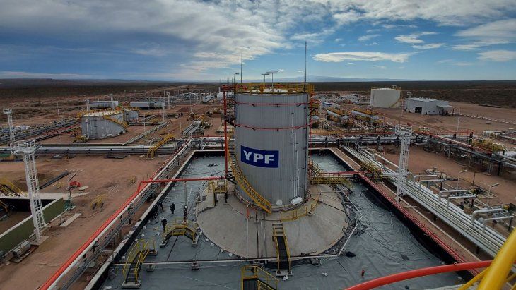 La producción de petróleo de YPF sigue creciendo gracias a Loma Campana y La Amarga Chica.